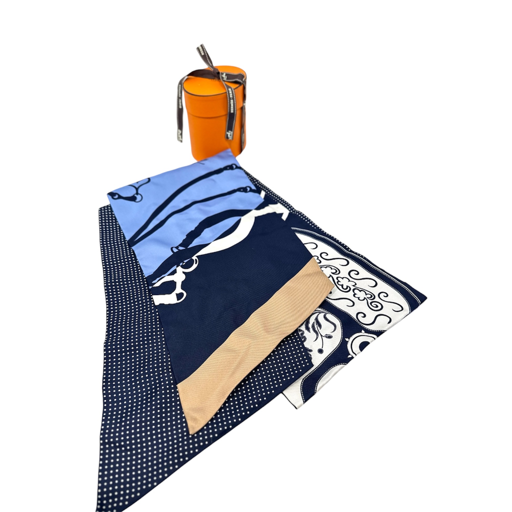 Hermes Maxi Twilly (Navy/Dots)
